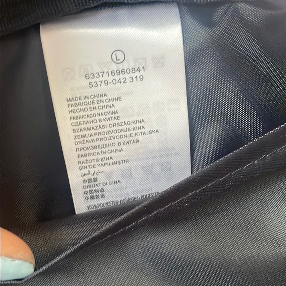 Converse Gray and Blue Belt Bag with Sporty Design - Picture 2 of 7